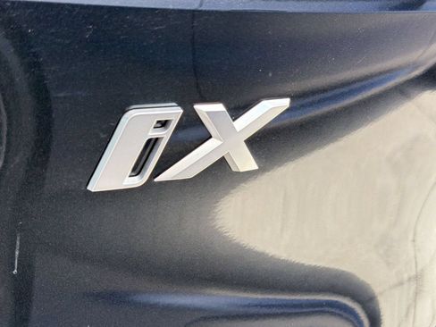 Used 2026 BMW iX xDrive60 w/ Premium Package AWD/4WD image 34