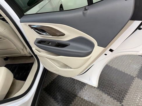 Used 2023 GMC Terrain Denali image 41