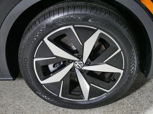 Certified 2023 Volkswagen ID.4 Pro S AWD/4WD image 15