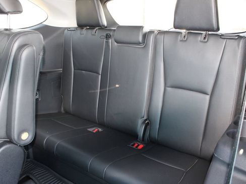 Used 2020 Toyota Highlander Platinum AWD/4WD image 7