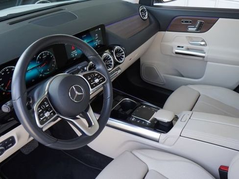 Certified 2022 Mercedes-Benz GLA 250 4MATIC image 25