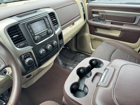 Used 2013 RAM 1500 Classic SLT w/ Premium Display Pkg AWD/4WD image 17