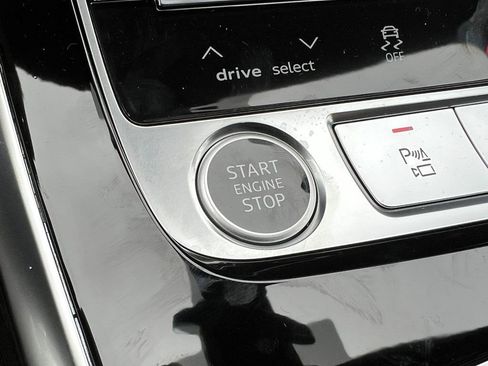 New 2026 Audi Q7 3.0T Premium Plus AWD/4WD image 24