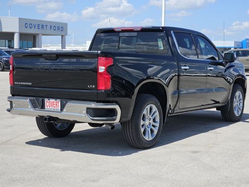 New 2026 Chevrolet Silverado 1500 LTZ w/ LTZ Convenience Package II RWD image 3