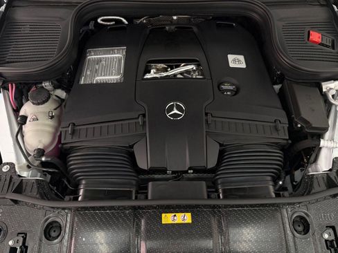 New 2026 Mercedes-Benz Maybach GLS 600 4MATIC image 32