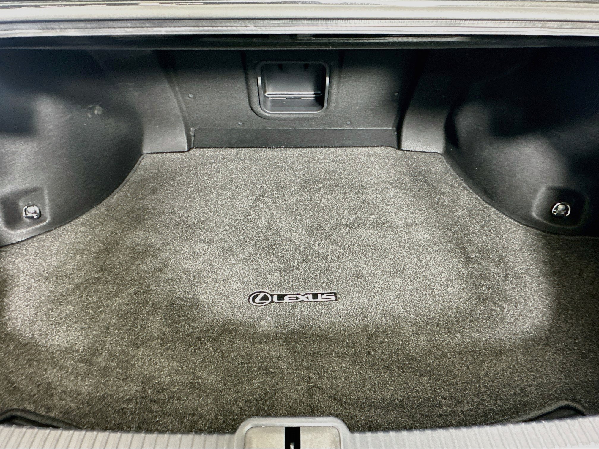 Used 2024 Lexus ES 300h w/ Premium Package FWD image 30