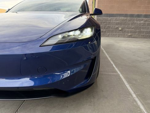 Used 2024 Tesla Model 3 Performance image 11