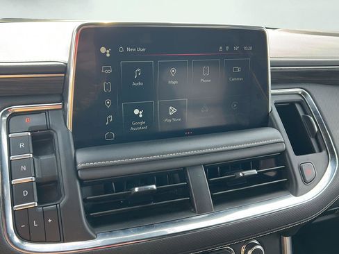 Used 2024 GMC Yukon XL SLT image 16