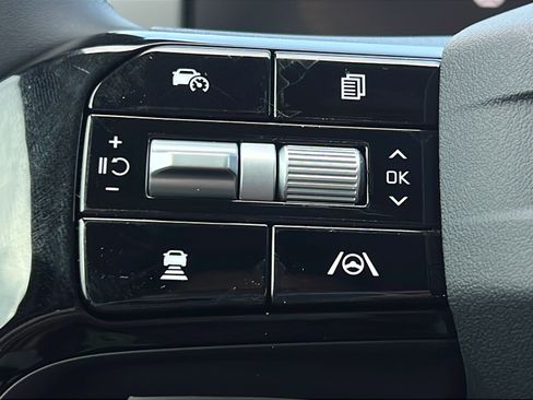 New 2026 Kia Sorento S w/ S Panoramic Sunroof Package FWD image 17