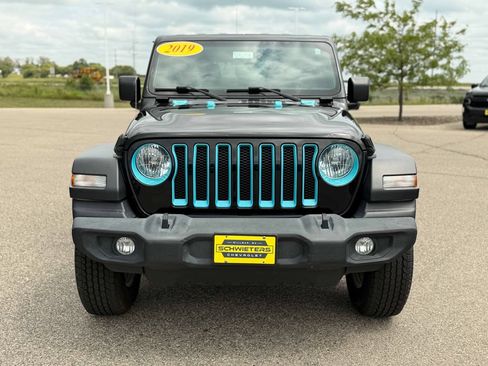 Used 2019 Jeep Wrangler Unlimited Sport S AWD/4WD image 2