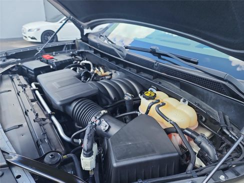Used 2022 GMC Yukon XL Denali RWD image 15