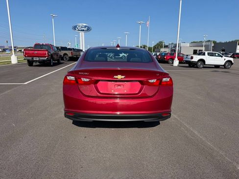 Used 2017 Chevrolet Malibu LT FWD image 6