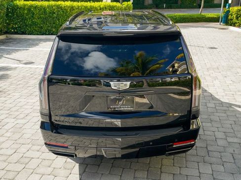 Used 2025 Cadillac Escalade Sport Platinum w/ LPO, ONYX Package image 22