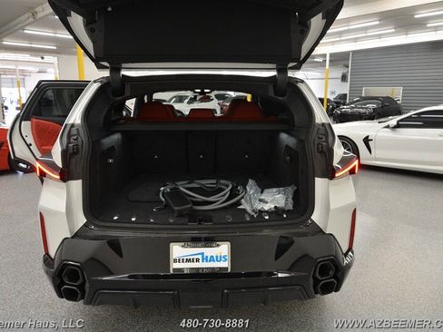 Used 2025 BMW XM w/ M Driver's Package image 42