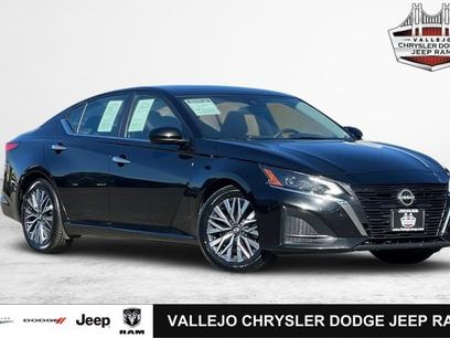 Used 2023 Nissan Altima 2.5 SV