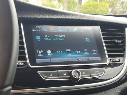 Used 2021 Buick Encore Preferred image 23