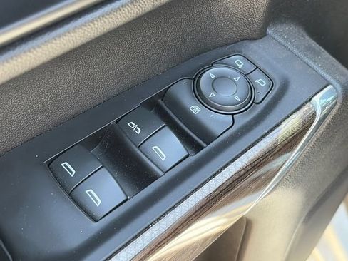 Used 2020 Chevrolet Silverado 1500 LT w/ Texas Edition RWD image 17