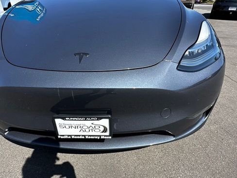 Used 2023 Tesla Model Y Long Range AWD/4WD image 5