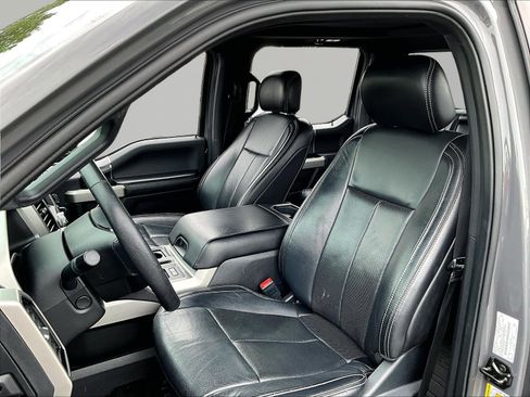 Used 2020 Ford F150 Lariat w/ Equipment Group 502A Luxury AWD/4WD image 22