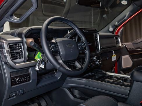 Used 2025 Ford F350 Platinum image 18