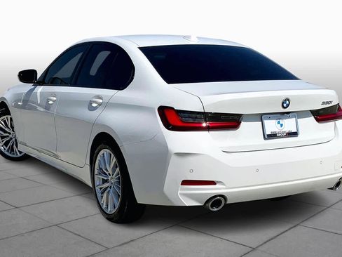 Used 2023 BMW 330i Sedan w/ Convenience Package image 11