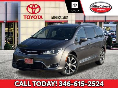 Used 2017 Chrysler Pacifica Limited