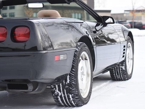 Used 1994 Chevrolet Corvette Convertible image 16