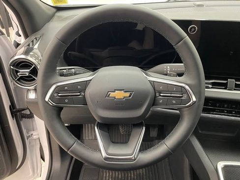 New 2026 Chevrolet Equinox LT AWD/4WD image 11
