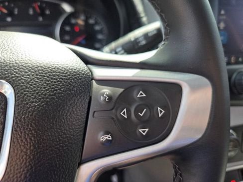 Used 2024 GMC Terrain SLT w/ Infotainment Package II AWD/4WD image 26