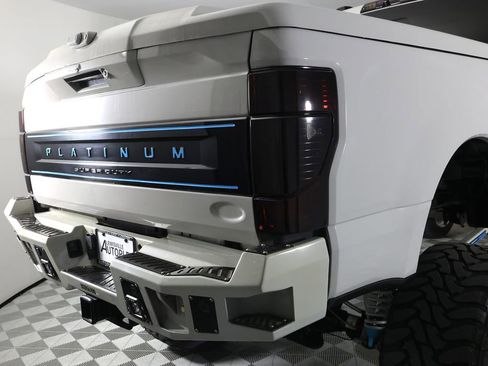 Used 2022 Ford F350 Platinum image 54