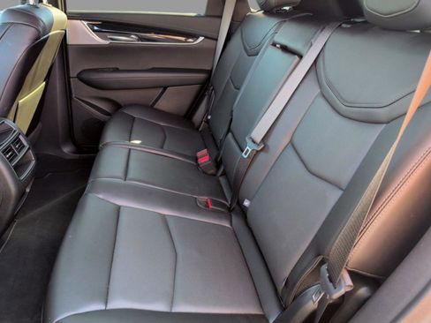 Certified 2025 Cadillac XT5 Premium Luxury image 28