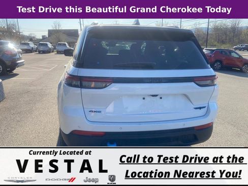 New 2023 Jeep Grand Cherokee Trailhawk image 9