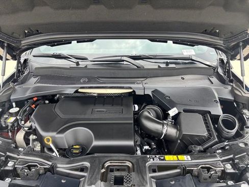 New 2025 Land Rover Discovery Sport Dynamic SE image 23