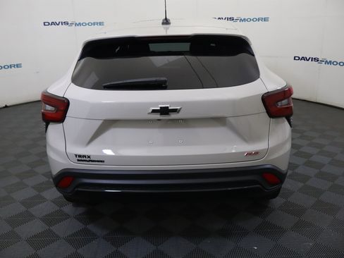New 2026 Chevrolet Trax RS FWD image 8