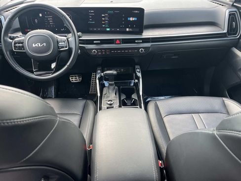 Used 2024 Kia Sorento SX AWD/4WD image 12