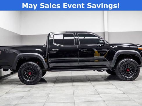 Used 2023 Toyota Tacoma TRD Pro AWD/4WD image 6