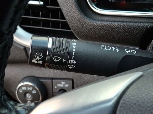 Used 2016 Chevrolet Traverse LT image 25