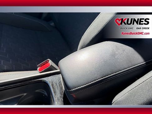 Used 2024 Nissan Kicks SV FWD image 17