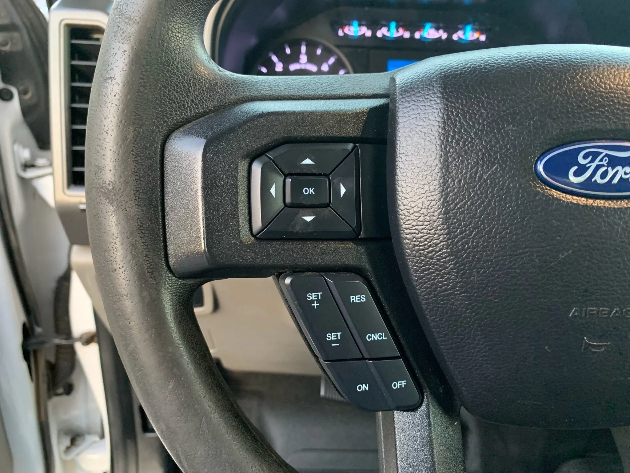 Used 2020 Ford F550 4x4 Regular Cab Super Duty w/ Power Equipment Group image 16