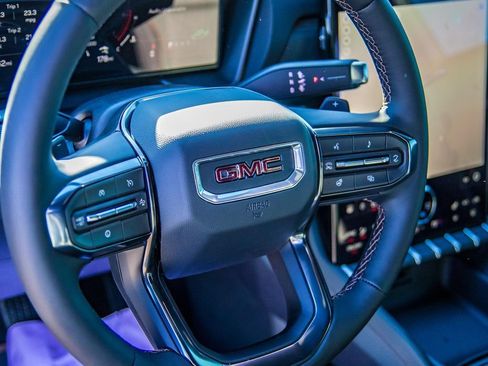 New 2026 GMC Terrain AT4 AWD/4WD image 25