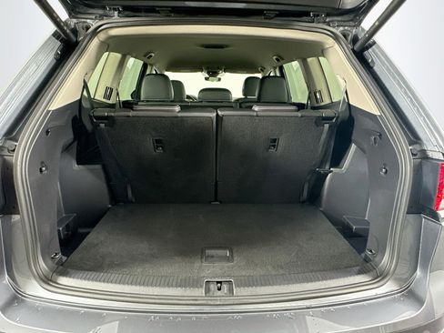 Used 2025 Volkswagen Atlas SE FWD image 30