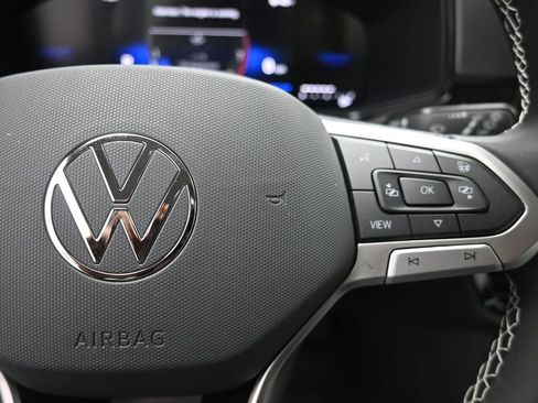 New 2026 Volkswagen Taos S image 14