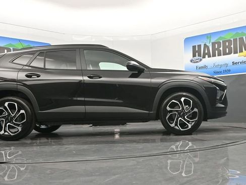 New 2026 Chevrolet Trax RS w/ Driver Confidence Package image 21