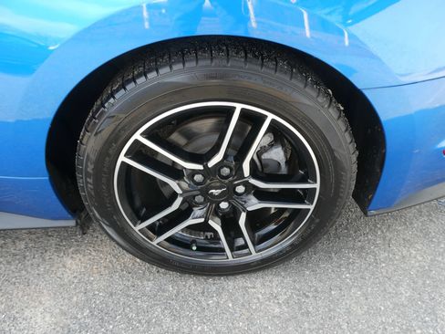 Used 2020 Ford Mustang GT w/ Equipment Group 301A image 30