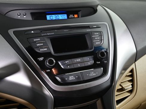 Used 2013 Hyundai Elantra Limited FWD image 13