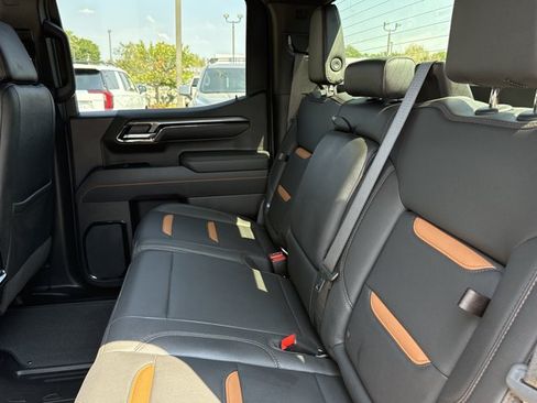 Used 2025 GMC Sierra 1500 AT4 AWD/4WD image 14
