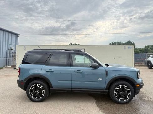 Used 2021 Ford Bronco Sport Outer Banks AWD/4WD image 4