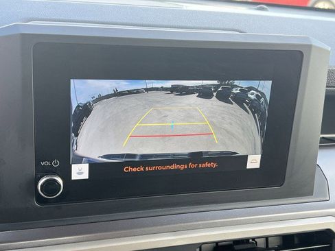 Used 2024 Toyota Tacoma SR5 image 15