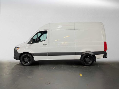 Used 2026 Mercedes-Benz Sprinter 2500 image 6
