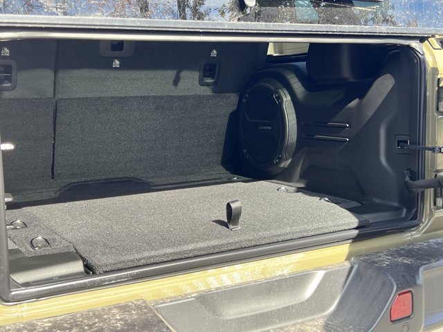 New 2026 Jeep Wrangler Unlimited Sahara AWD/4WD image 13